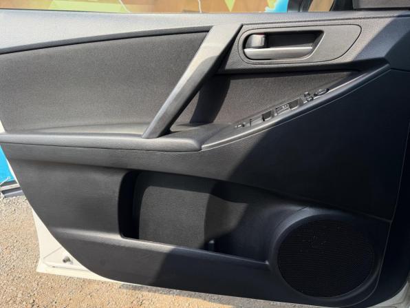 Mazda 3 II (BL) Рестайлинг с пробегом 2012 года, цена 889 000 рублей, 223223 км, хэтчбек, Автокод Объявления