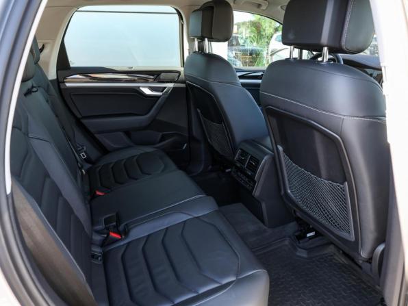 Volkswagen Touareg III с пробегом 2022 года, цена 7 298 000 рублей, 28122 км, внедорожник, Автокод Объявления
