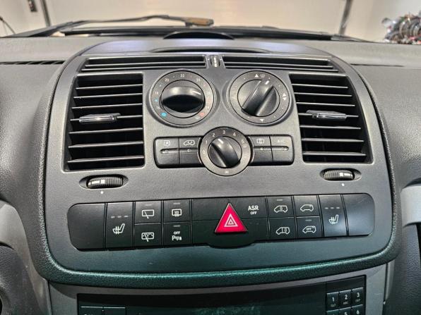 Mercedes-Benz Viano I (W639) Рестайлинг с пробегом 2011 года, цена 1 849 000 рублей, 295480 км, минивэн, Автокод Объявления