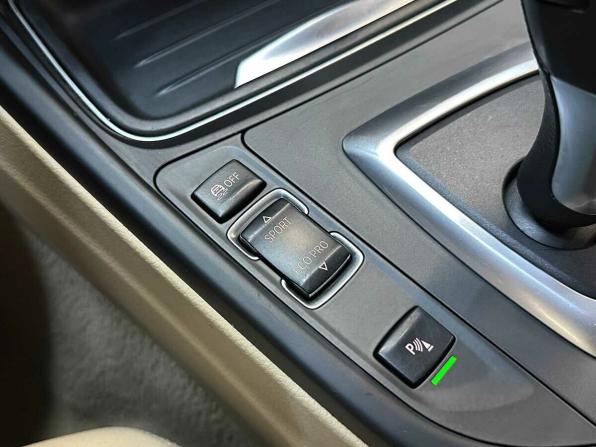 BMW 3 серии VI (F3x) с пробегом 2013 года, цена 1 810 000 рублей, 212496 км, седан, Автокод Объявления