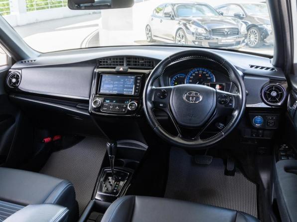 Toyota Corolla XI (E160 E170) Рестайлинг 2 с пробегом 2018 года, цена 1 719 000 рублей, 73797 км, универсал, Автокод Объявления