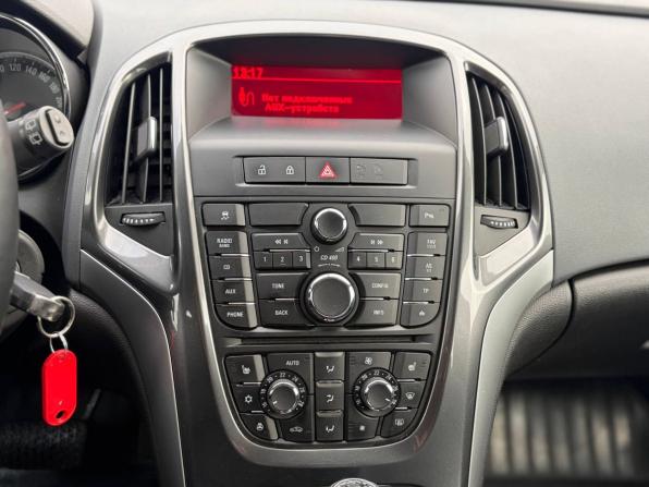 Opel Astra J Рестайлинг с пробегом 2013 года, цена 720 000 рублей, 146000 км, хэтчбек, Автокод Объявления