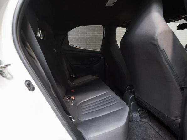 Toyota Yaris IV с пробегом 2020 года, цена 1 300 000 рублей, 93337 км, хэтчбек, Автокод Объявления