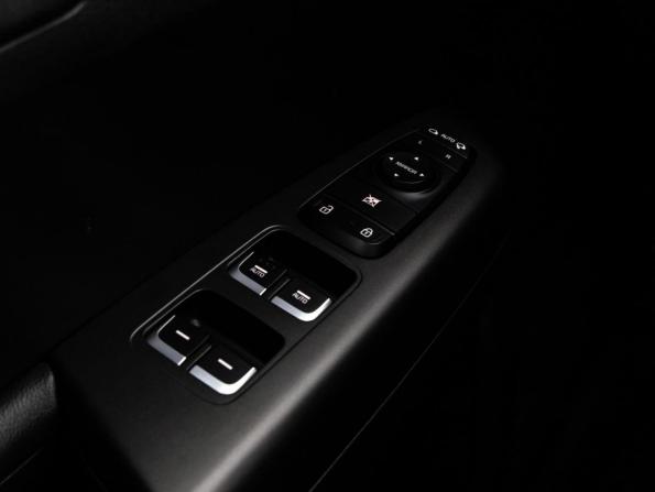 Kia Sportage IV Рестайлинг с пробегом 2020 года, цена 2 149 000 рублей, 132237 км, внедорожник, Автокод Объявления