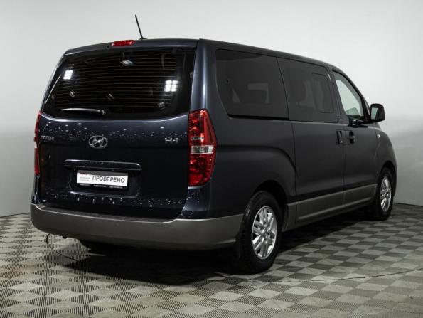 Hyundai H-1 II Рестайлинг с пробегом 2015 года, цена 2 490 585 рублей, 136908 км, минивэн, Автокод Объявления
