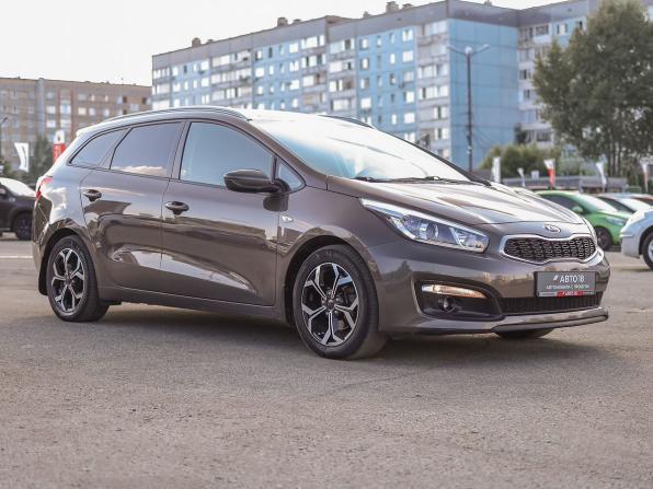 Kia Ceed II Рестайлинг с пробегом 2017 года, цена 1 349 000 рублей, 171609 км, универсал, Автокод Объявления