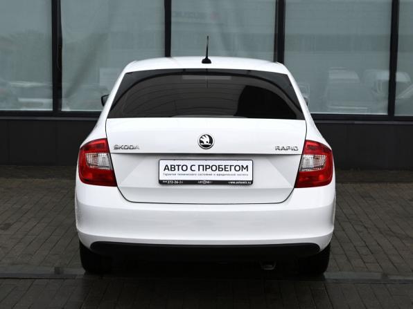 Skoda Rapid I Рестайлинг с пробегом 2017 года, цена 1 019 000 рублей, 203788 км, лифтбек, Автокод Объявления