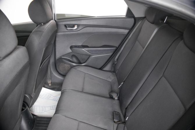 Hyundai Solaris II с пробегом 2017 года, цена 1 249 000 рублей, 170300 км, седан, Автокод Объявления