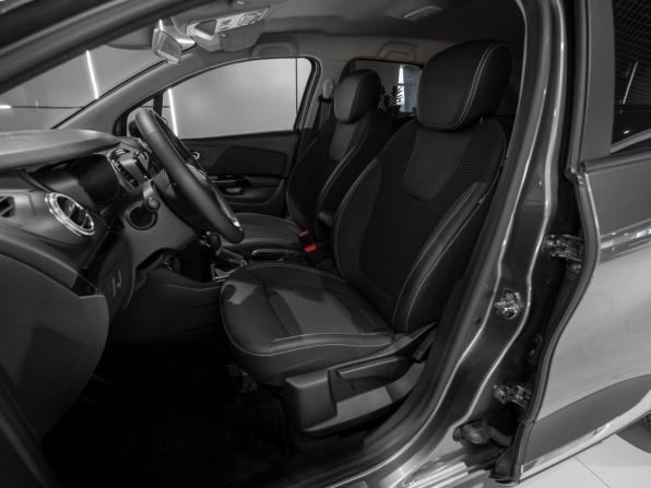 Renault Kaptur I Рестайлинг с пробегом 2021 года, цена 1 595 000 рублей, 60810 км, внедорожник, Автокод Объявления