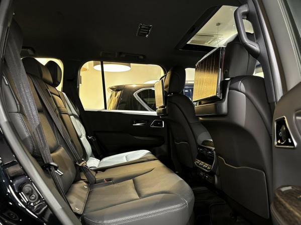 Toyota Land Cruiser 300 Series с пробегом 2026 года, цена 13 900 000 рублей, 16 км, внедорожник, Автокод Объявления
