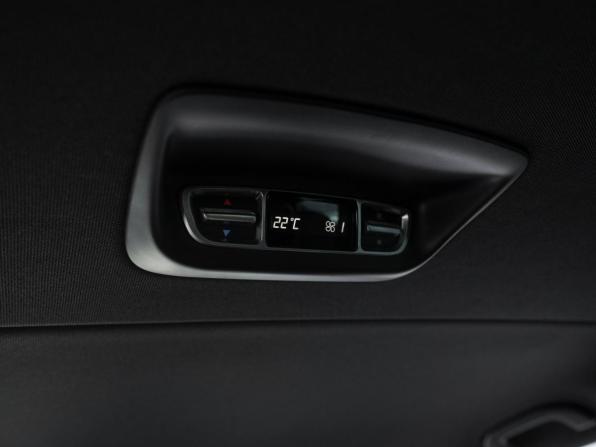 Mercedes-Benz V-Класс III (W447) Рестайлинг с пробегом 2019 года, цена 4 800 000 рублей, 192197 км, минивэн, Автокод Объявления