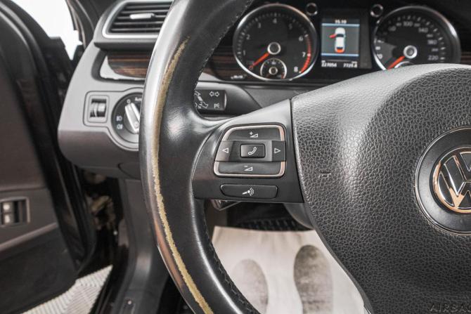 Volkswagen Passat CC I Рестайлинг с пробегом 2013 года, цена 1 039 000 рублей, 226000 км, седан, Автокод Объявления