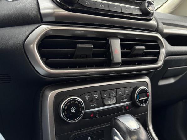 Ford EcoSport II Рестайлинг с пробегом 2019 года, цена 1 172 000 рублей, 106000 км, внедорожник, Автокод Объявления