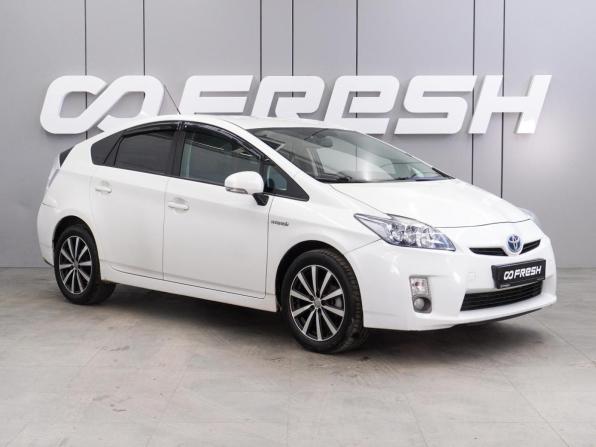 Toyota Prius III (XW30) с пробегом 2009 года, цена 1 010 000 рублей, 242544 км, лифтбек, Автокод Объявления