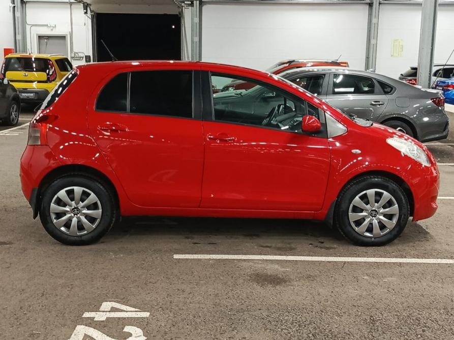 Toyota Yaris II Набережные Челны  - изображение 5