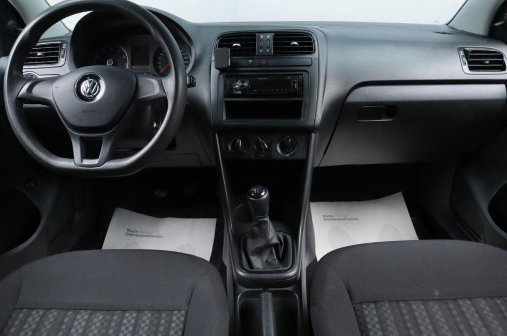 Volkswagen Polo V Рестайлинг Челябинск  - изображение 9