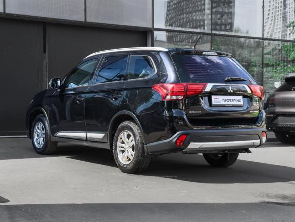 Mitsubishi Outlander III Рестайлинг 2 с пробегом 2015 года, цена 2 080 000 рублей, 54450 км, внедорожник, Автокод Объявления