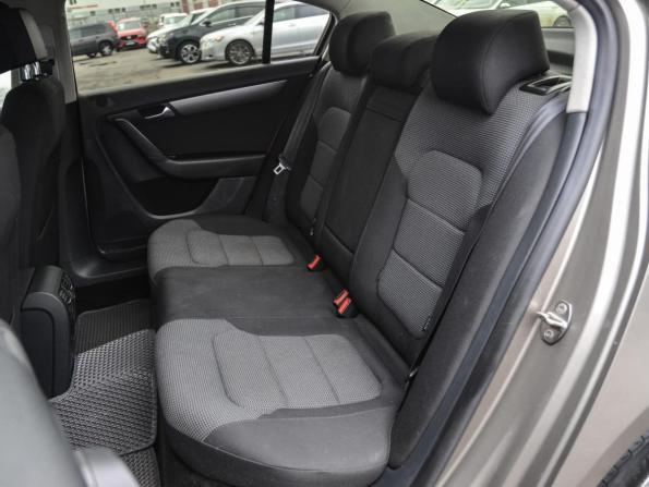 Volkswagen Passat B7 с пробегом 2012 года, цена 1 025 000 рублей, 250374 км, седан, Автокод Объявления