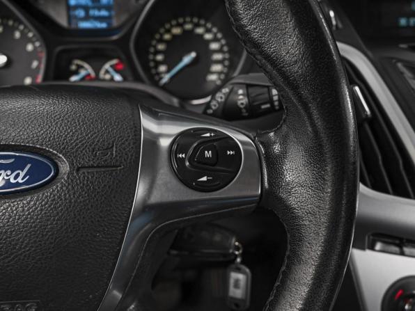 Ford Focus III с пробегом 2013 года, цена 829 000 рублей, 180623 км, хэтчбек, Автокод Объявления