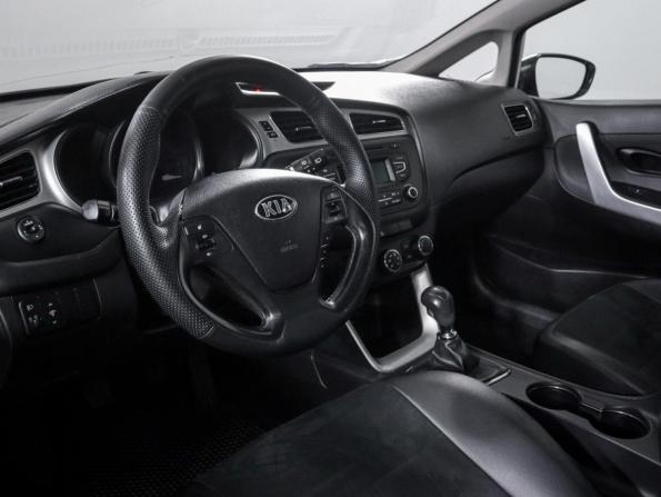 Kia Ceed II с пробегом 2015 года, цена 799 000 рублей, 226627 км, хэтчбек, Автокод Объявления