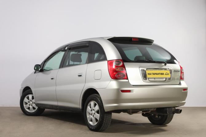 Toyota Nadia с пробегом 2000 года, цена 629 000 рублей, 320000 км, компактвэн, Автокод Объявления