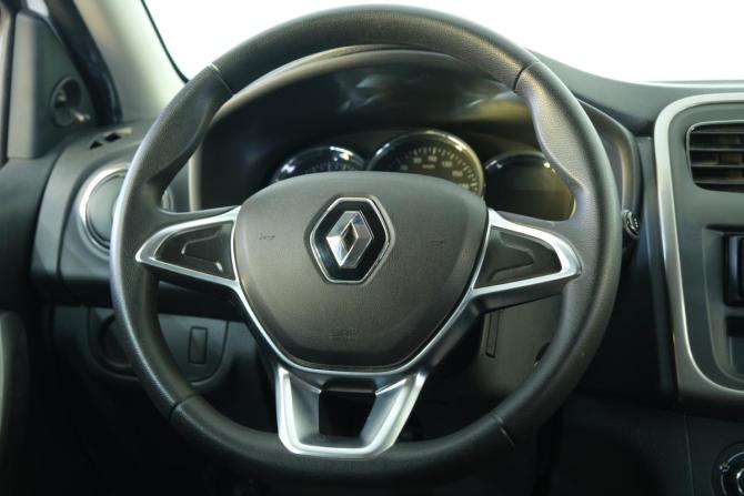 Renault Logan II Рестайлинг с пробегом 2020 года, цена 849 000 рублей, 115000 км, седан, Автокод Объявления