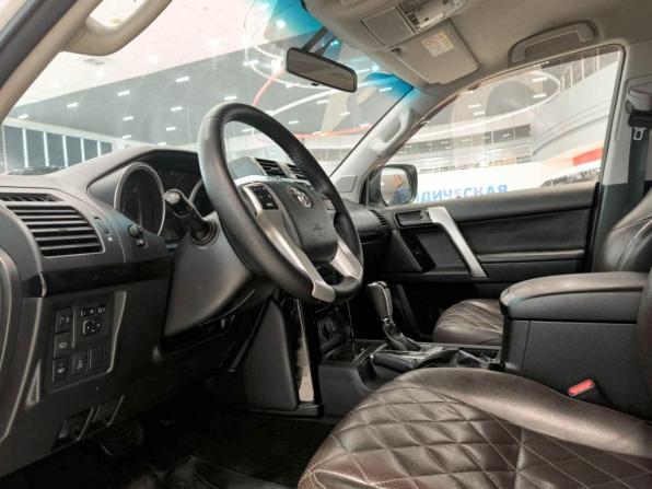 Toyota Land Cruiser Prado 150 Series Рестайлинг 1 с пробегом 2014 года, цена 2 850 000 рублей, 218884 км, внедорожник, Автокод Объявления
