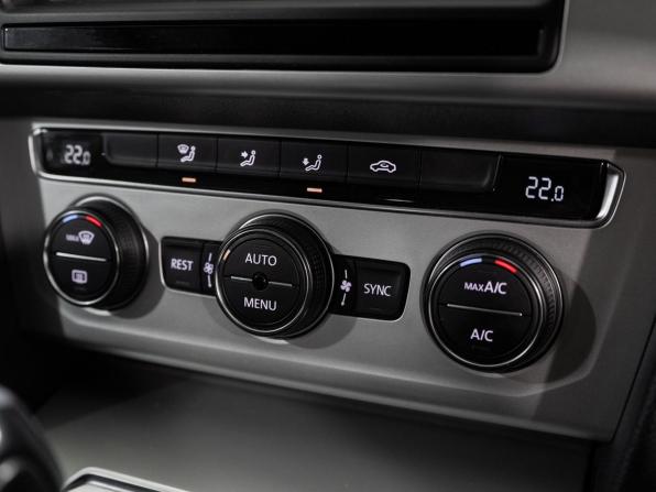 Volkswagen Passat B8 с пробегом 2015 года, цена 1 520 000 рублей, 77380 км, универсал, Автокод Объявления