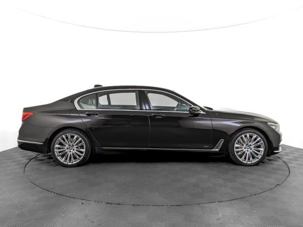 BMW 7 серии VI (G11/G12) с пробегом 2017 года, цена 3 720 000 рублей, 117899 км, седан, Автокод Объявления