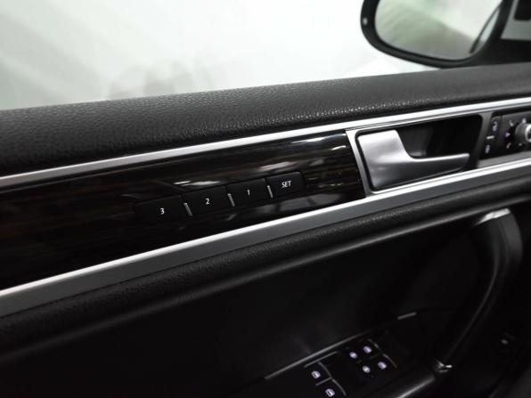 Volkswagen Touareg II Рестайлинг с пробегом 2016 года, цена 3 200 000 рублей, 146250 км, внедорожник, Автокод Объявления