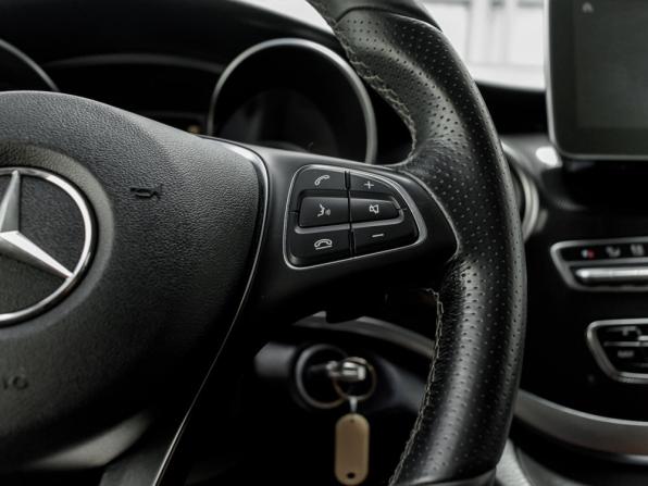 Mercedes-Benz V-Класс III (W447) с пробегом 2018 года, цена 3 070 000 рублей, 155701 км, минивэн, Автокод Объявления