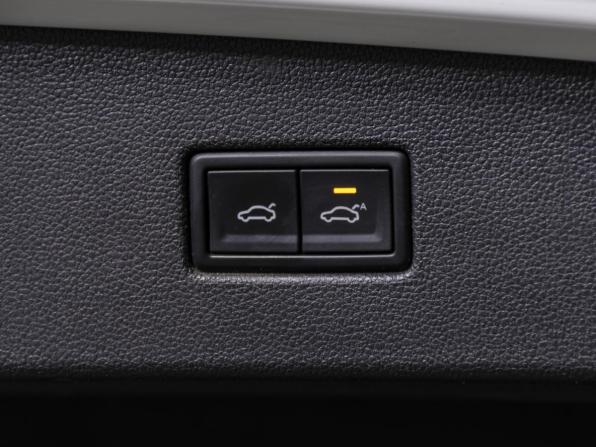 Volkswagen Tiguan II с пробегом 2018 года, цена 2 890 000 рублей, 147712 км, внедорожник, Автокод Объявления