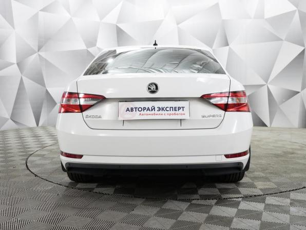 Skoda Superb III с пробегом 2017 года, цена 1 565 000 рублей, 178177 км, лифтбек, Автокод Объявления
