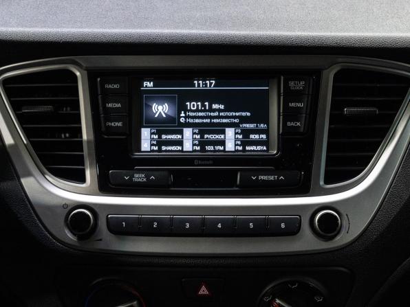 Hyundai Solaris II с пробегом 2019 года, цена 999 000 рублей, 247315 км, седан, Автокод Объявления