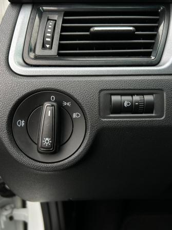 Skoda Rapid I Рестайлинг с пробегом 2018 года, цена 1 410 000 рублей, 102520 км, лифтбек, Автокод Объявления