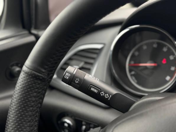 Opel Astra J Рестайлинг с пробегом 2013 года, цена 549 000 рублей, 306999 км, хэтчбек, Автокод Объявления
