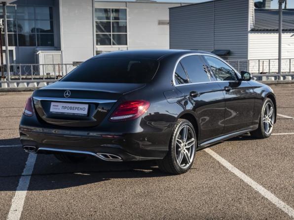 Mercedes-Benz E-Класс V (W213 S213 C238) с пробегом 2018 года, цена 3 197 000 рублей, 179861 км, седан, Автокод Объявления