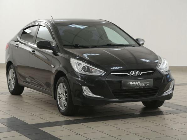 Hyundai Solaris I с пробегом 2013 года, цена 689 000 рублей, 120000 км, седан, Автокод Объявления