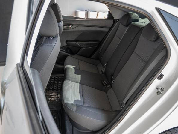 Hyundai Solaris II с пробегом 2018 года, цена 900 000 рублей, 150571 км, седан, Автокод Объявления