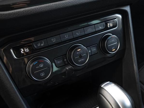 Volkswagen Tiguan II с пробегом 2019 года, цена 3 395 000 рублей, 81882 км, внедорожник, Автокод Объявления