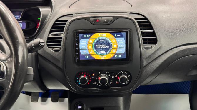 Renault Kaptur I с пробегом 2018 года, цена 1 025 000 рублей, 204335 км, внедорожник, Автокод Объявления
