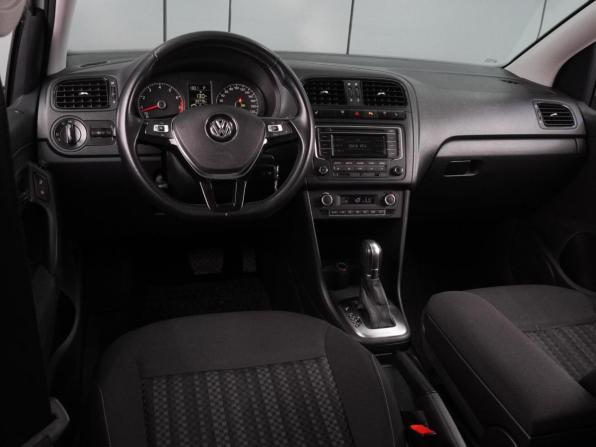 Volkswagen Polo V Рестайлинг с пробегом 2015 года, цена 1 166 000 рублей, 83778 км, седан, Автокод Объявления