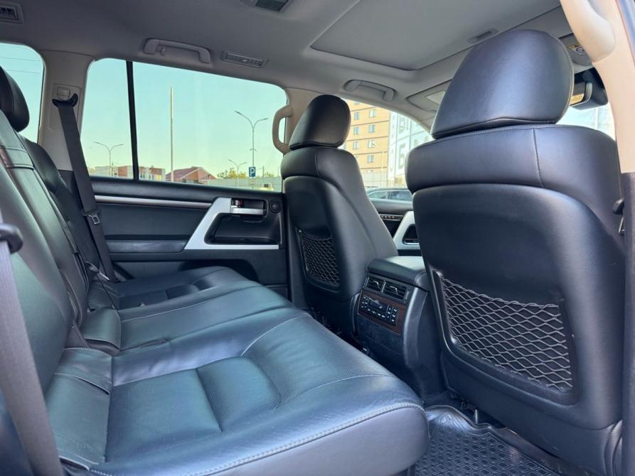 Toyota Land Cruiser 200 Series Рестайлинг 2 Ростов-на-Дону  - изображение 12