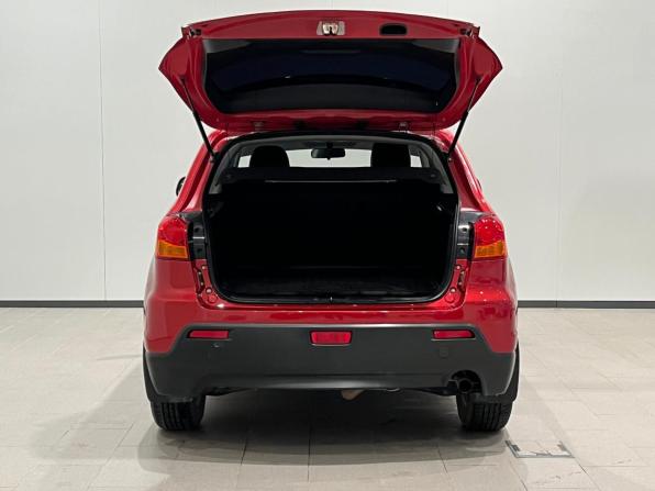 Mitsubishi ASX I с пробегом 2010 года, цена 840 000 рублей, 256000 км, внедорожник, Автокод Объявления