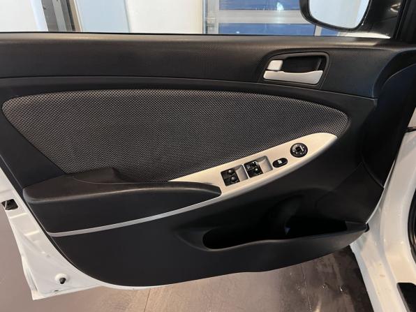 Hyundai Solaris I с пробегом 2011 года, цена 481 000 рублей, 241941 км, седан, Автокод Объявления