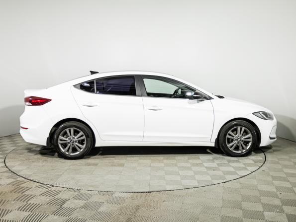 Hyundai Elantra VI (AD) с пробегом 2018 года, цена 1 499 700 рублей, 132786 км, седан, Автокод Объявления