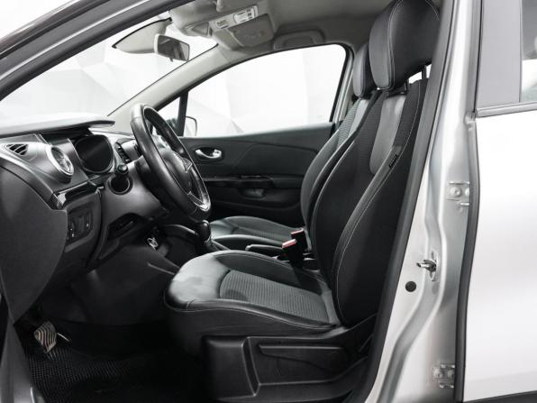 Renault Kaptur I Рестайлинг с пробегом 2021 года, цена 1 492 000 рублей, 91879 км, внедорожник, Автокод Объявления