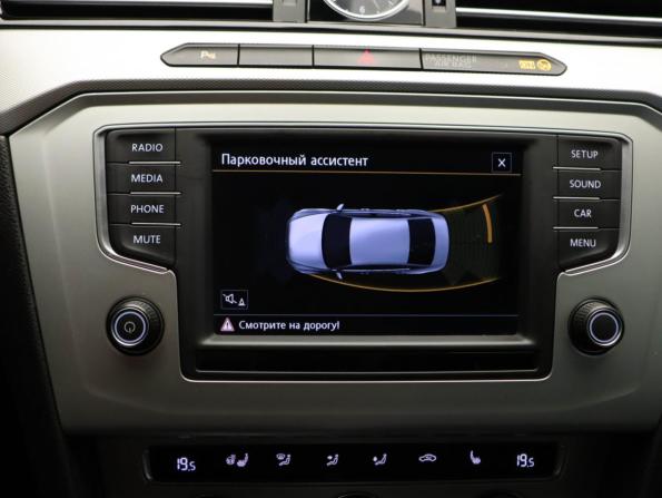 Volkswagen Passat B8 с пробегом 2015 года, цена 1 450 000 рублей, 216254 км, седан, Автокод Объявления