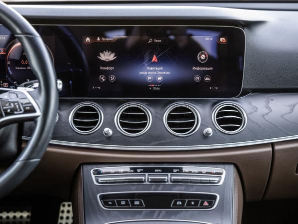 Mercedes-Benz E-Класс V (W213 S213 C238) Рестайлинг с пробегом 2021 года, цена 4 648 000 рублей, 123480 км, универсал, Автокод Объявления