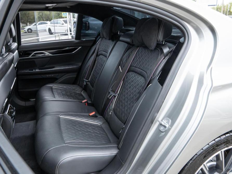 BMW 7 серии VI (G11/G12) Рестайлинг Волгоград  - изображение 16